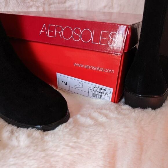 NIB Aerosoles Madison Chelsea Boot Black Suede Leather Size 7 - Picture 7 of 12